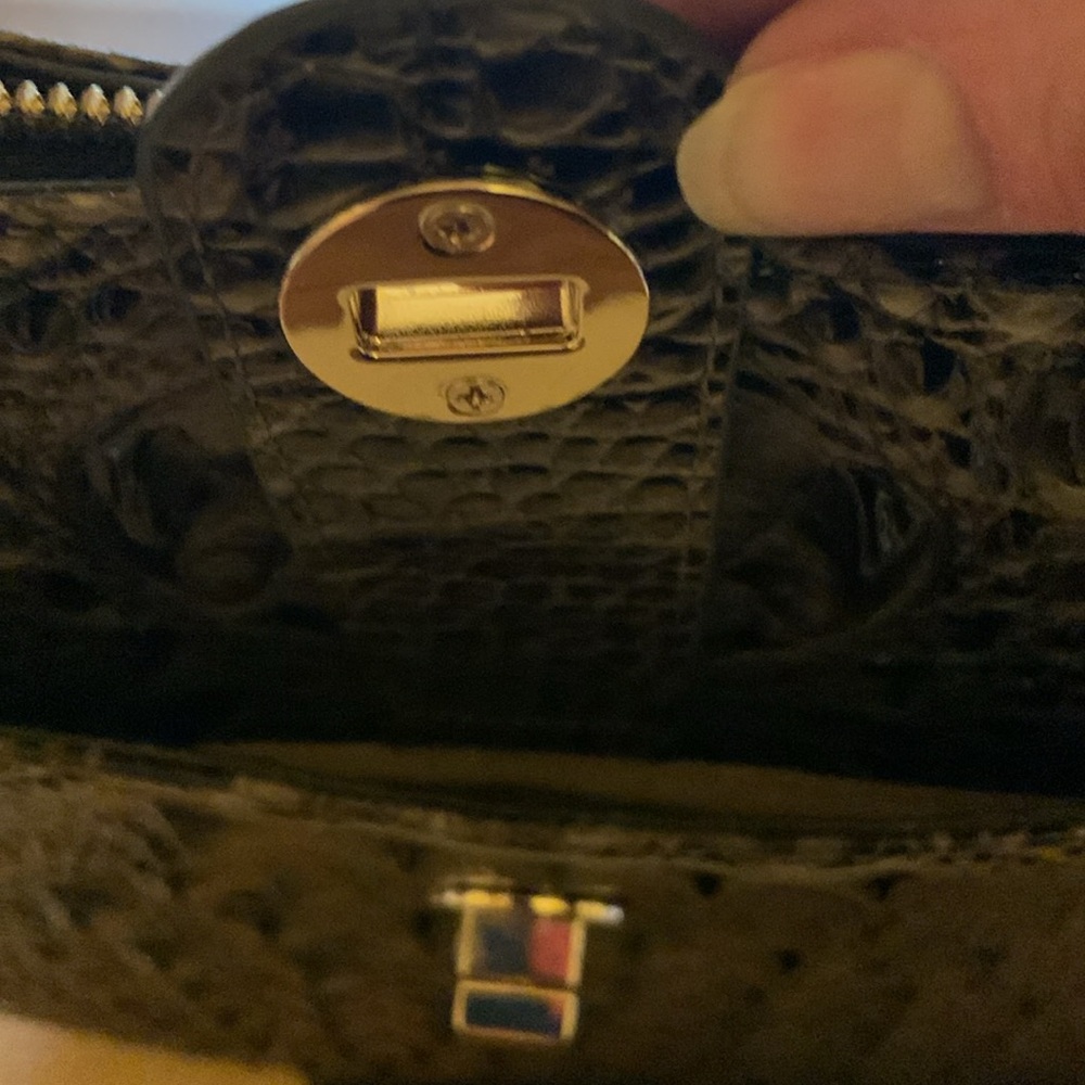 Brahmin-Crocodile Pattern Shoulder Bag. Leis Hunter Melbourne Bag w/Nylon strap - Picture 9 of 9